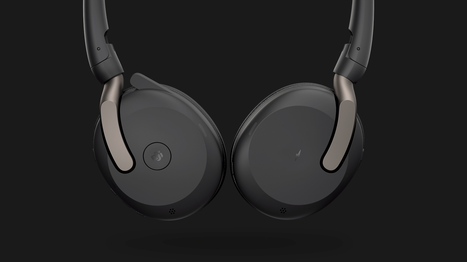 Jabra Evolve2 65 Flex with busylight activated for uninterrupted work