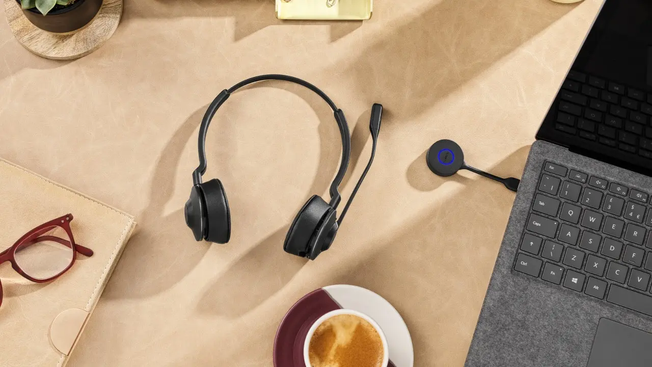 Jabra Engage 55 SE Lifestyle Image